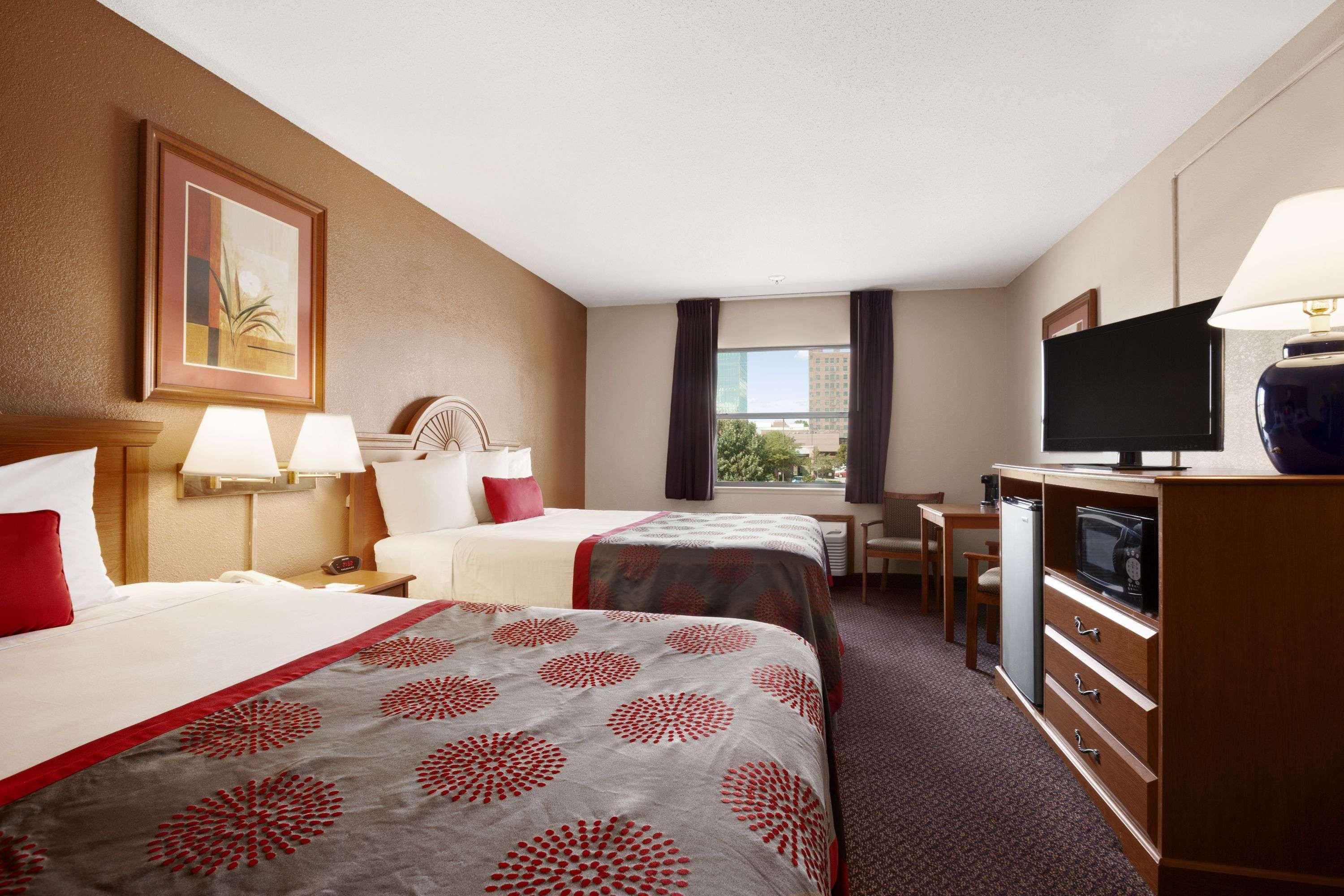 Ramada By Wyndham Sioux City Bagian luar foto