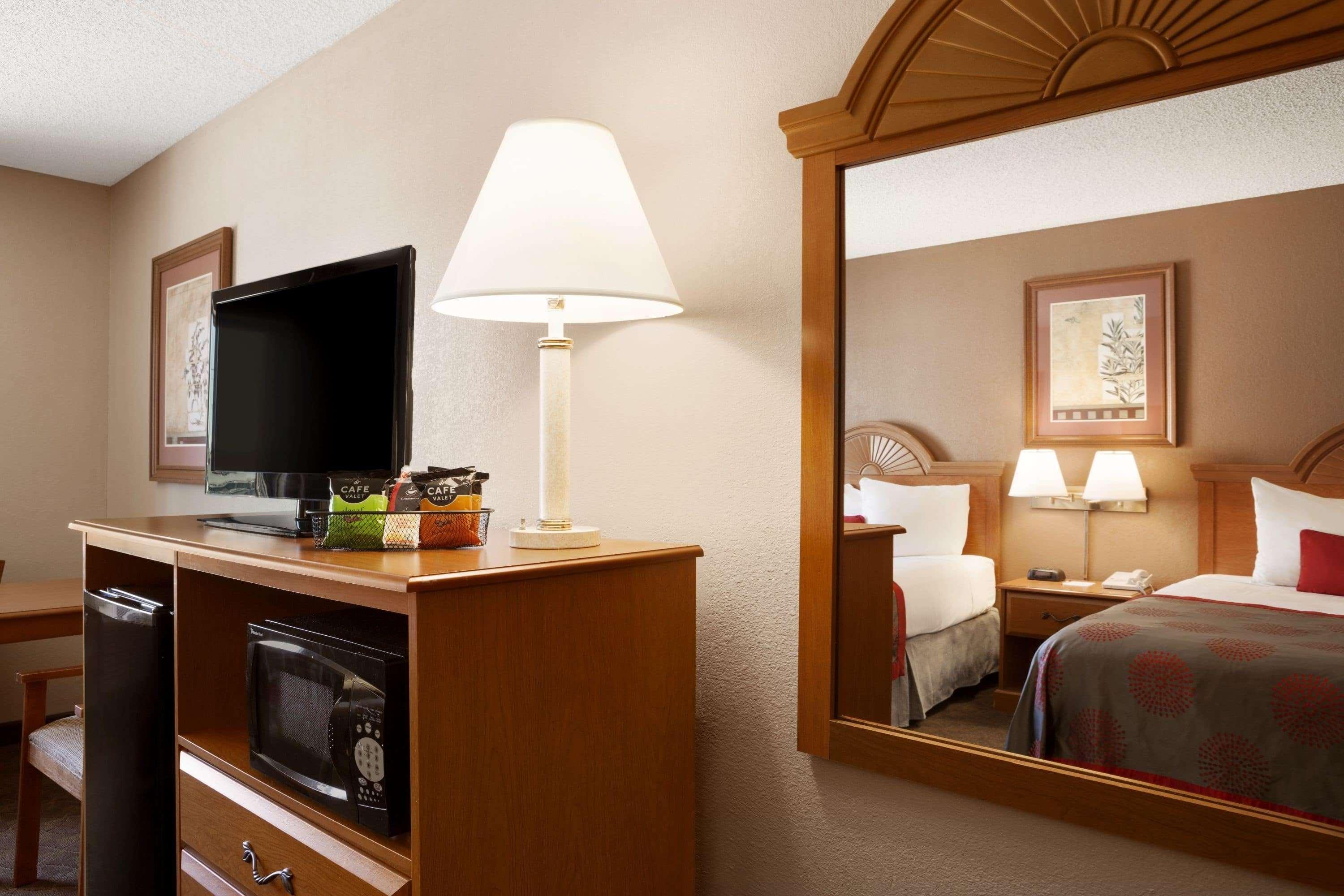 Ramada By Wyndham Sioux City Bagian luar foto