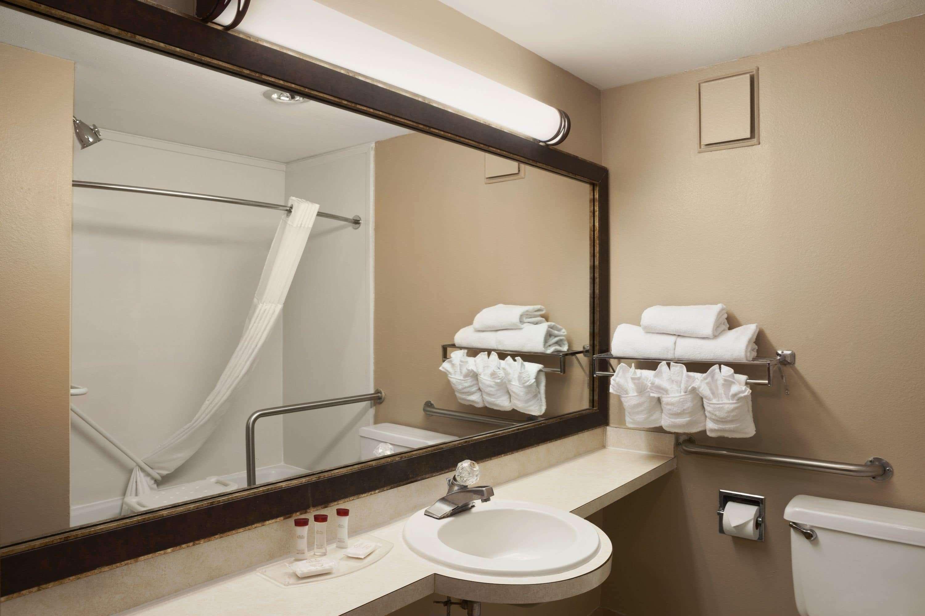 Ramada By Wyndham Sioux City Bagian luar foto