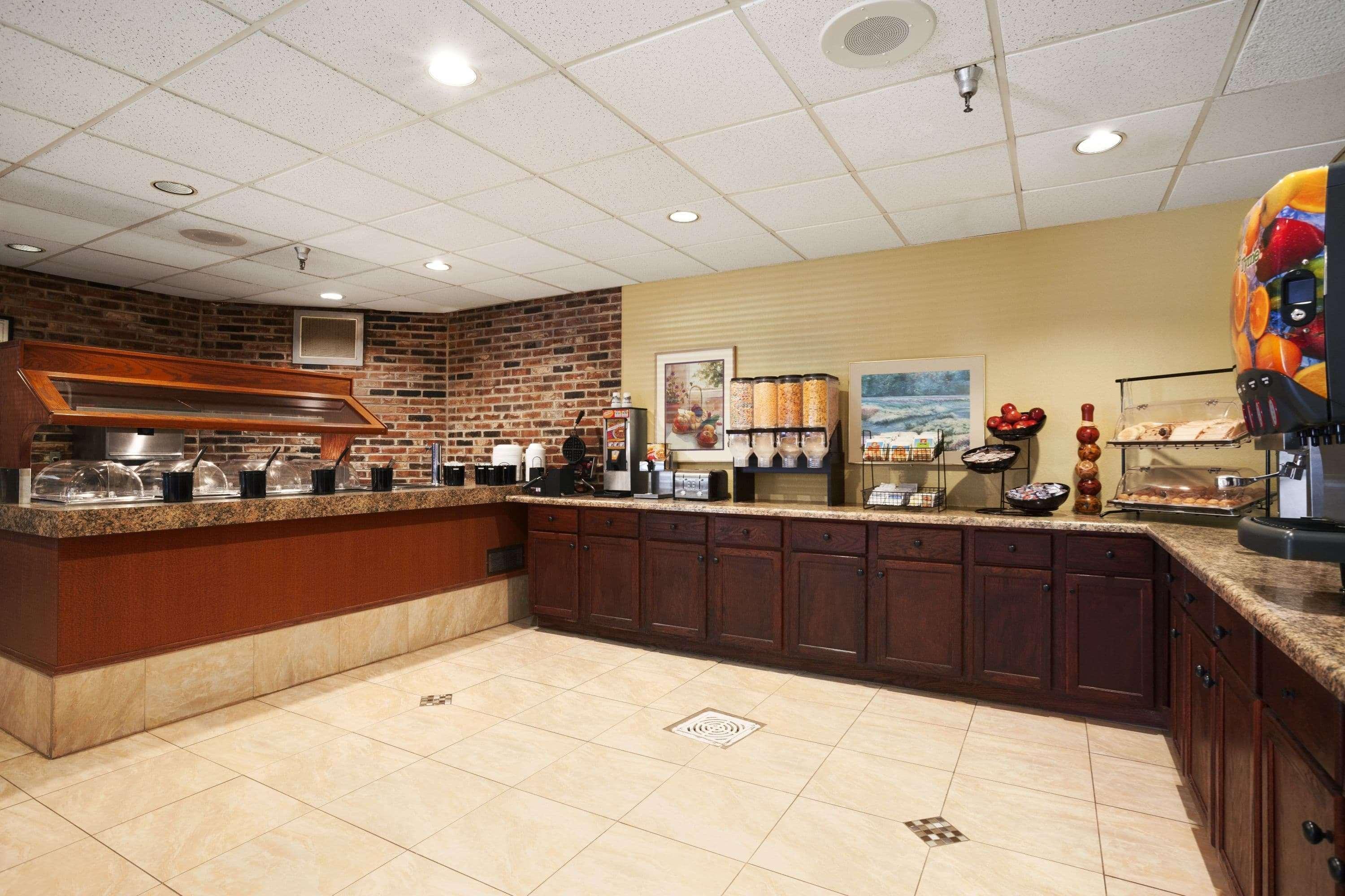 Ramada By Wyndham Sioux City Bagian luar foto