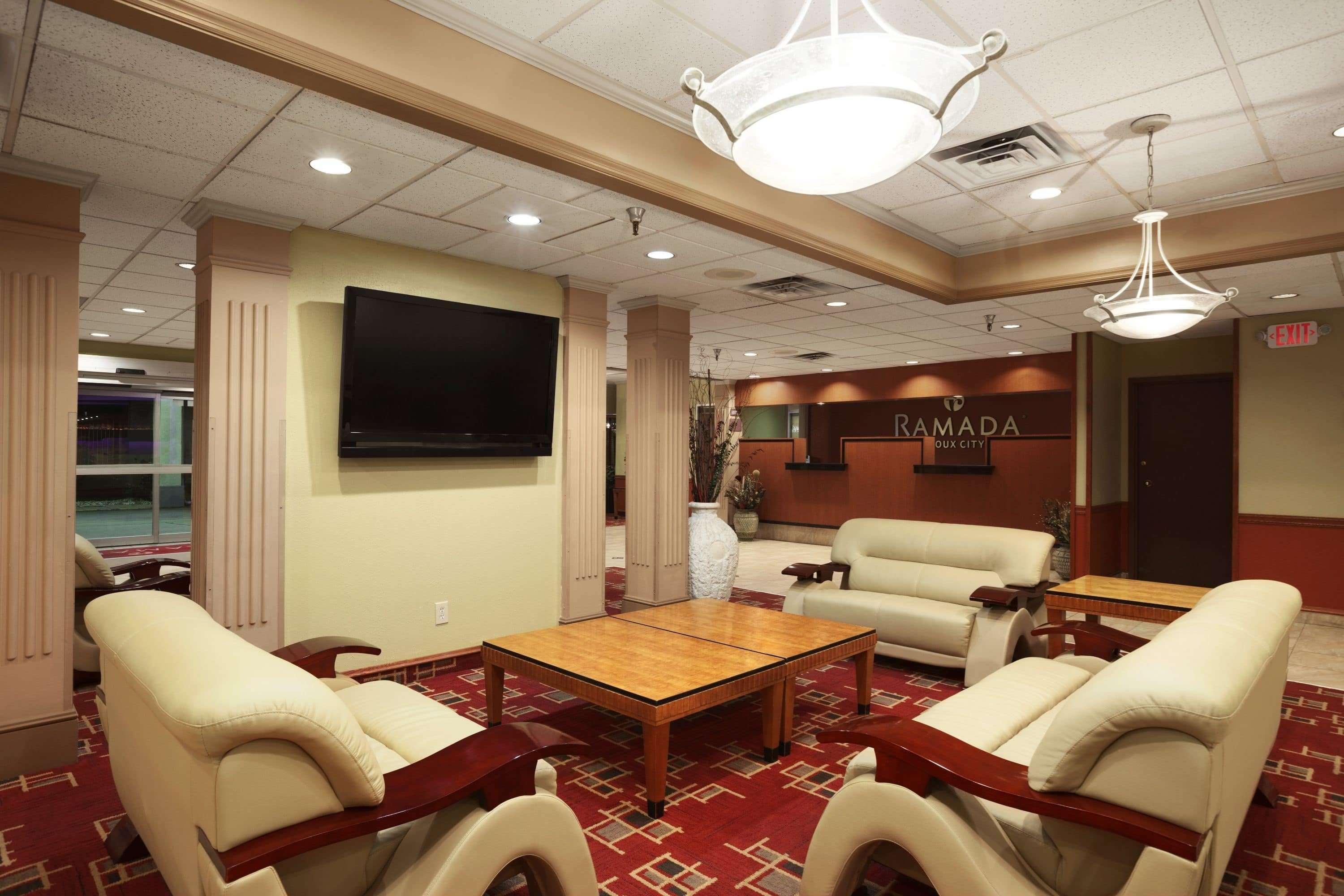 Ramada By Wyndham Sioux City Bagian luar foto