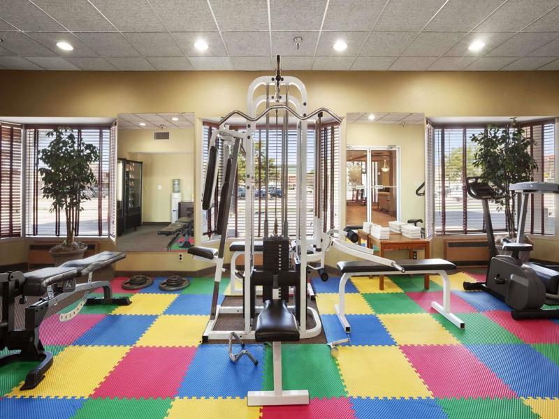 Ramada By Wyndham Sioux City Bagian luar foto